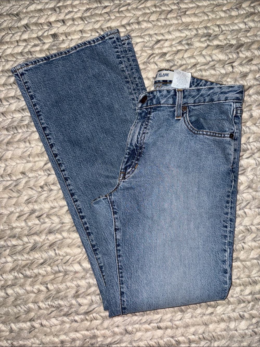 GAP Mid-Rise Flare Jeans - Medium Blue